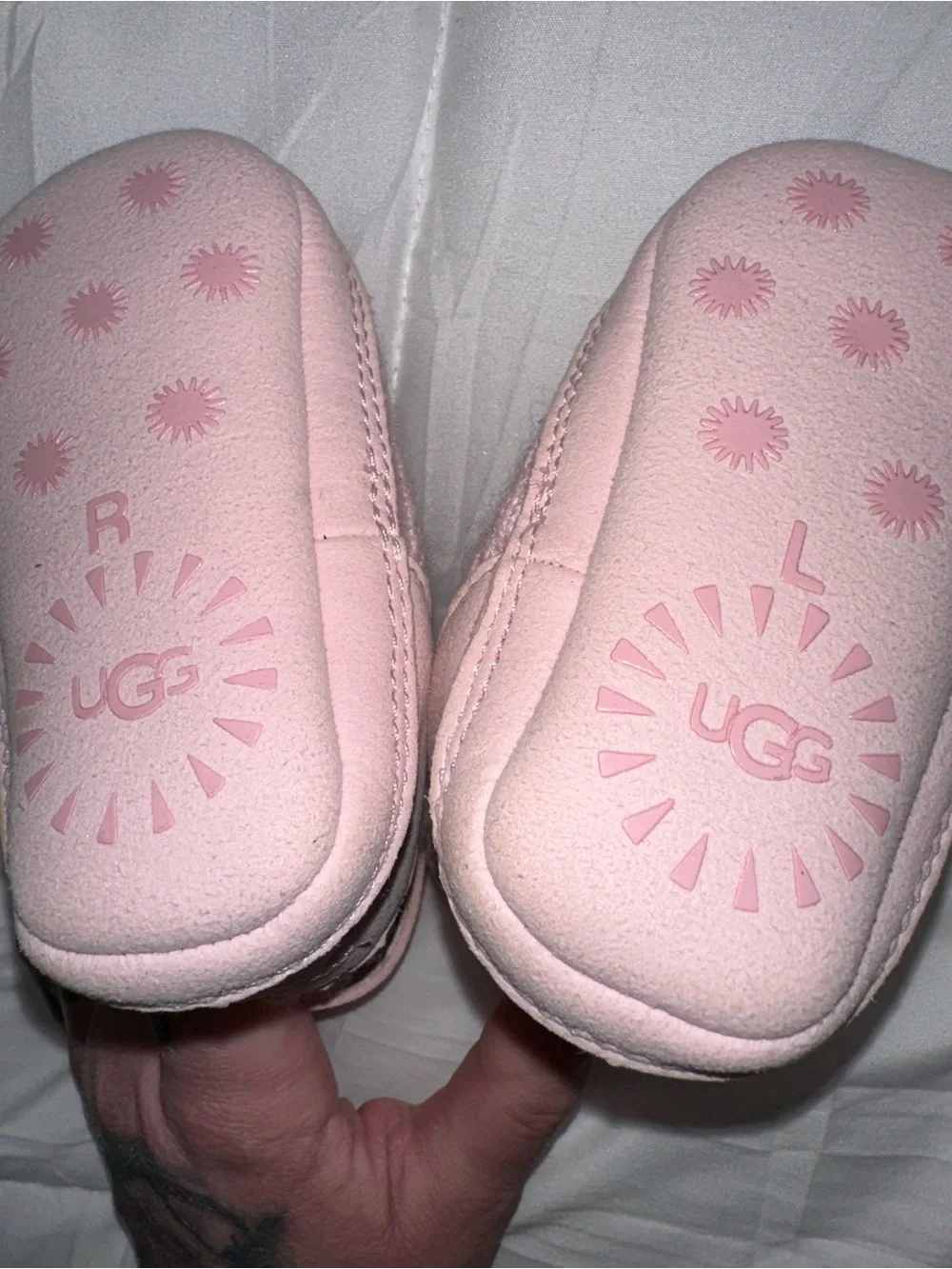 UGG | Baby Skylar Seashell Pink Knit Booties | Size 0/1 (0-6m)